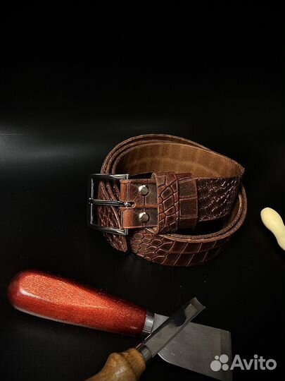 Кожаный ремень ручной работы