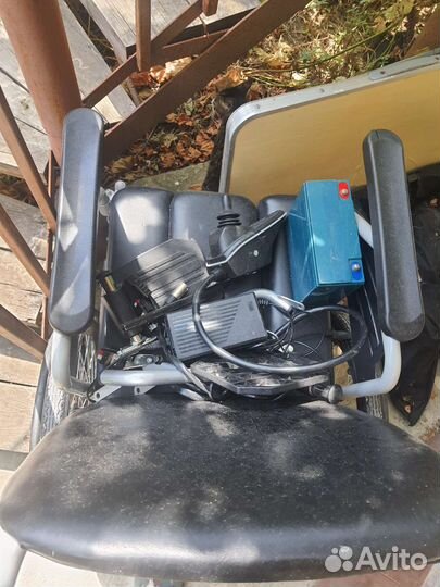 Инвалидная коляска с электроприводом