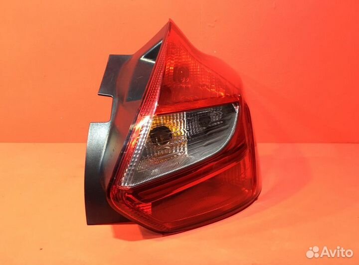 Фонарь для Ford Focus 3 pnda 1.6L 1596 (Б/У)