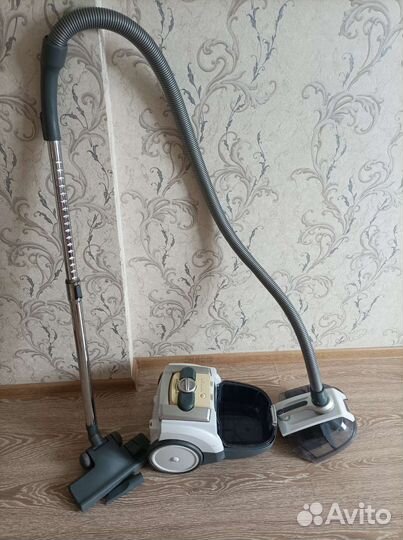 Пылесос Vitek