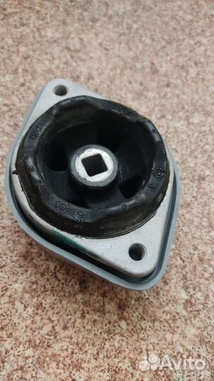Опора АКПП Ауди Фольксваген