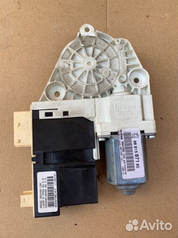 Пежо 307 правый передний моторчик стеклопластика