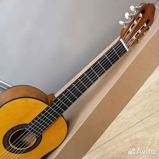Гитара новая классическая 4/4