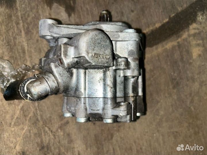 Насос гидроусилителя руля Audi A6 C6 BVJ