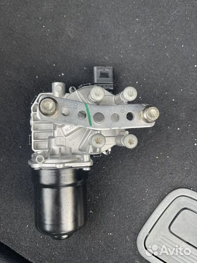 Трапеция стеклоочистителя Mercedes A2239063604
