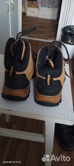 Зимние ботинки