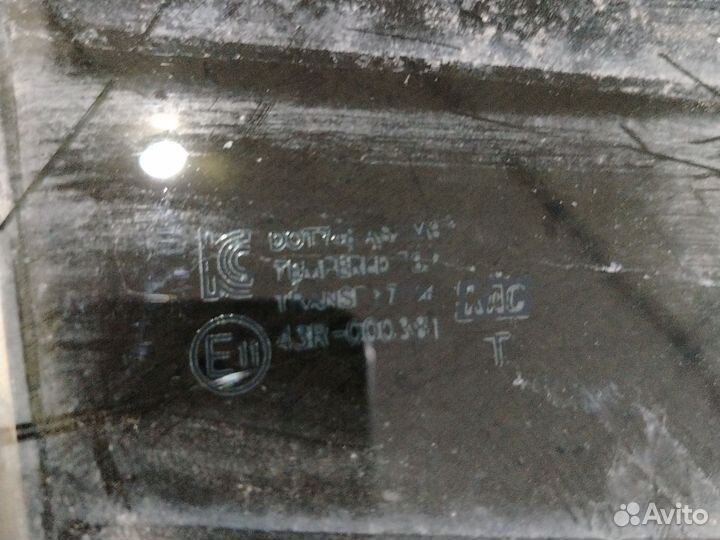 Заднее правое стекло двери Kia Rio 3