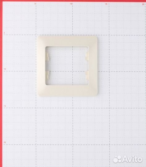 Рамка Glossa GSL000201 oдноместная универсальная б