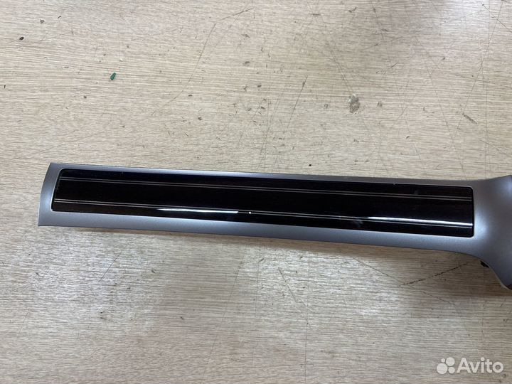 Дефлектор воздушный правый Lexus GX II