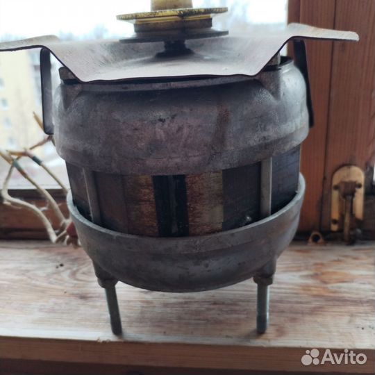 Электродвигатель 220в