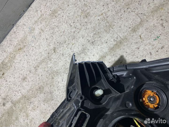 Фара Renault Kaptur