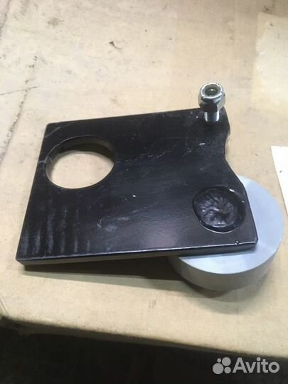 Кронштейн Спецтехника New Holland Case 555E