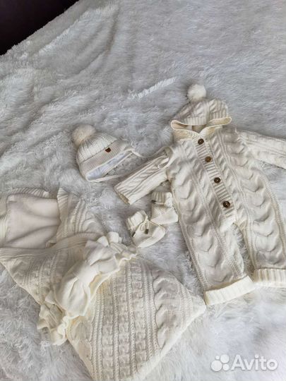 Вязаный конверт на выписку