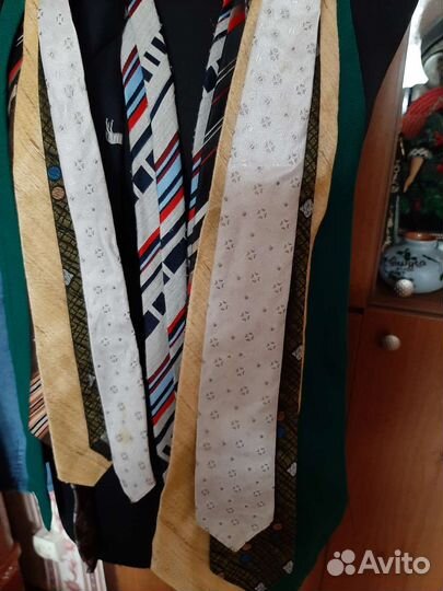 Галстук мужской зеленый,коричневый,полоска