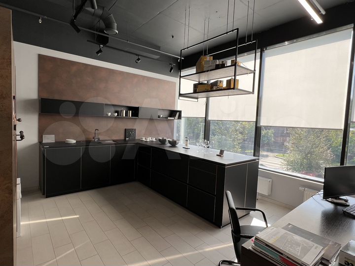 Торговая площадь, 228 м²