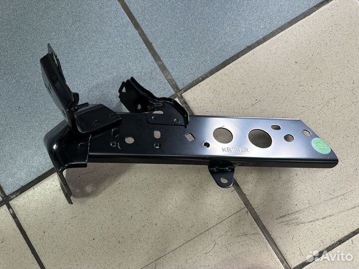 Кронштейн крыла правый Мазда Mazda CX-5