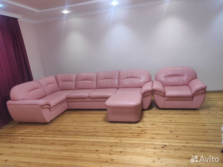 Кожаный угловой диван бу