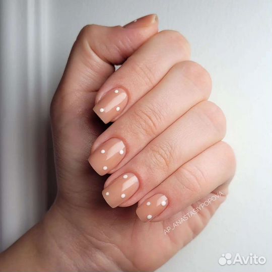 Красивый, качественный и чистый маникюр садовый