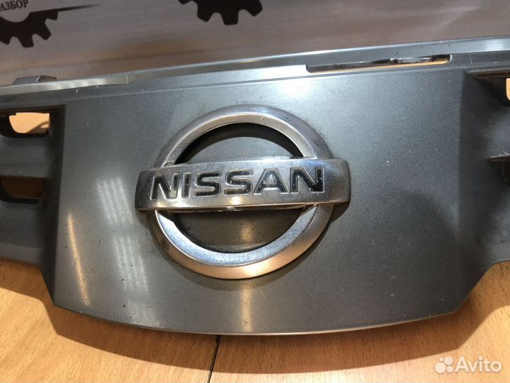 Решетка радиатора Nissan Note E11 (2005—2009)