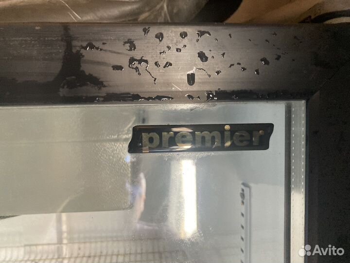 Холодильный шкаф витрина для напитков