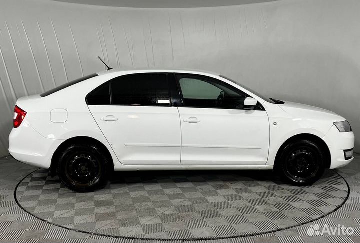 Skoda Rapid 1.6 AT, 2015, 261 000 км