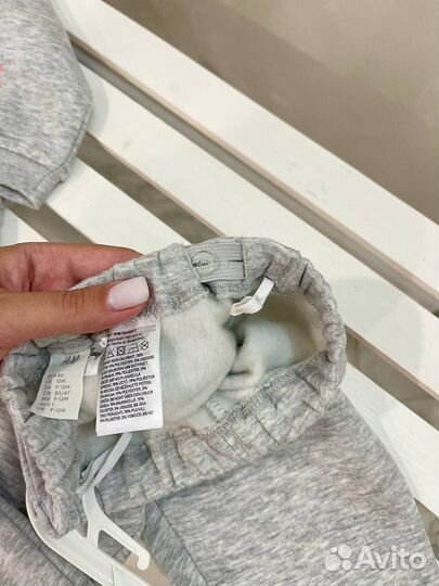 Костюм на девочку hm 80