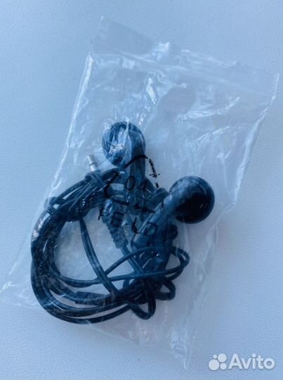 Наушники проводные новые