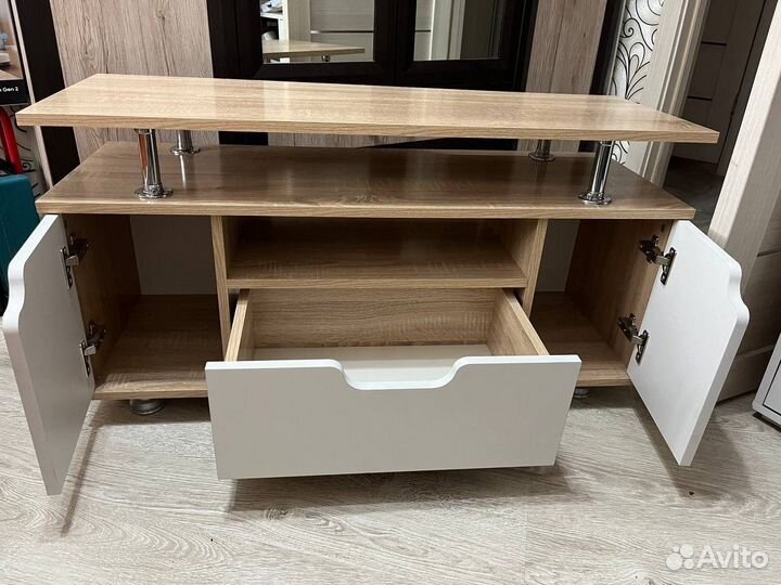 Тумба под телевизор