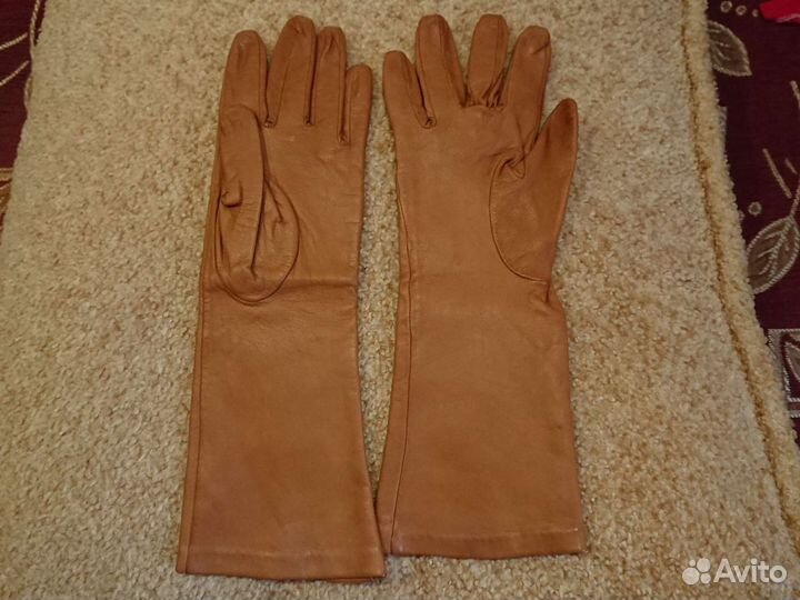 Перчатки
