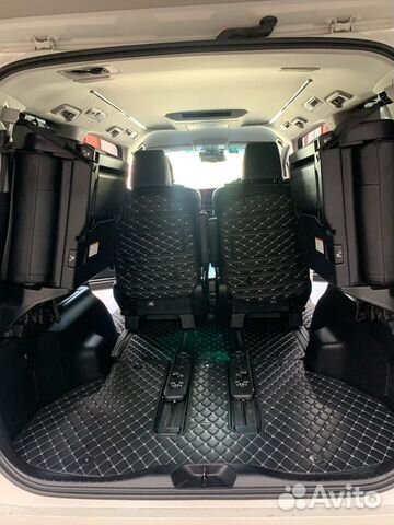 Коврики с бортами в багажник на Volkswagen Touareg