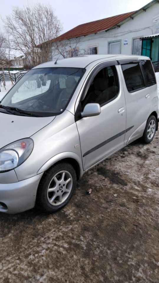 Toyota Yaris: фото владельца