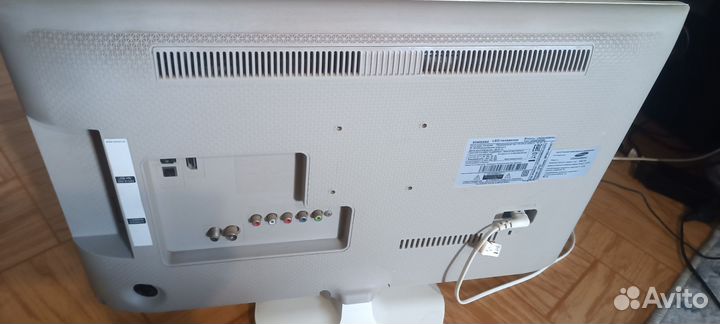 Телевизоры samsung. Белый