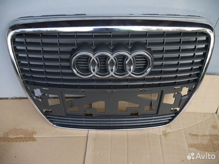 Решетка радиатора Audi A6 (C6)