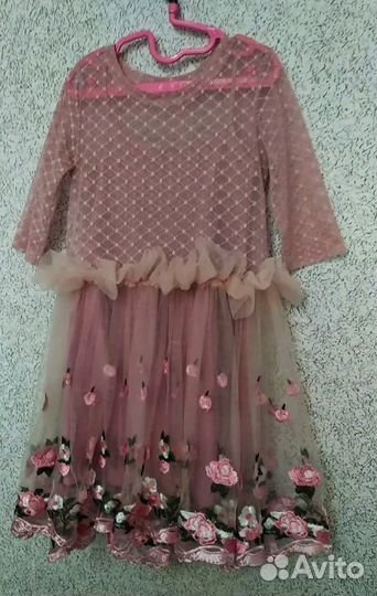 Платье праздничное