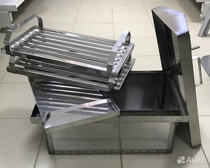 Мангалы, коптильни, шампуры