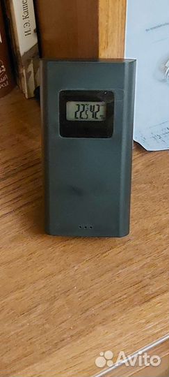 Новая сенсорная погодная метеостанция с датчиком