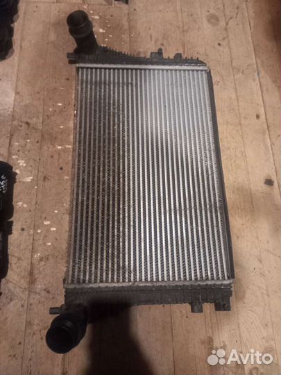 Интеркулер Пассат Гольф 6 Джетта Туран Кадди