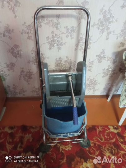 Тележка с отжимом для мытья пола