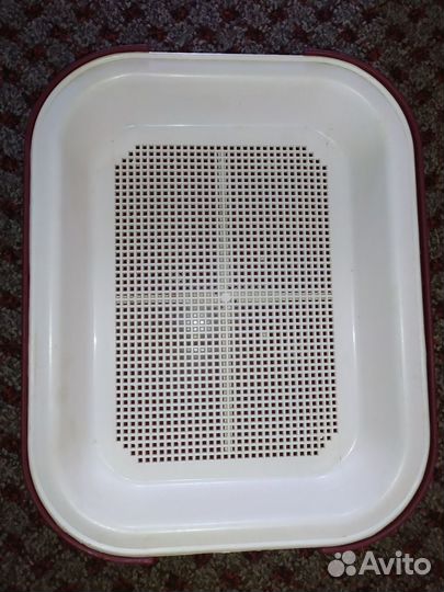 Лоток для кошек с решёткой