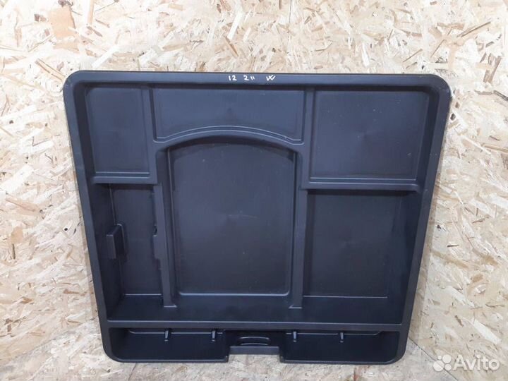 Полка багажника A2116802252 Mercedes-Benz E-Class