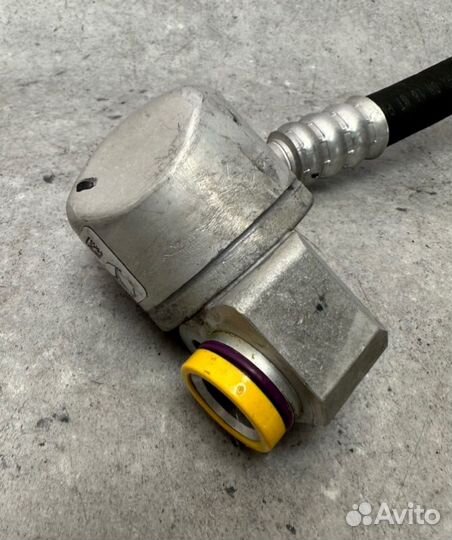 Трубка кондиционера Mercedes-Benz C180 W204