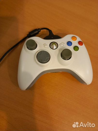 Xbox 360 белый