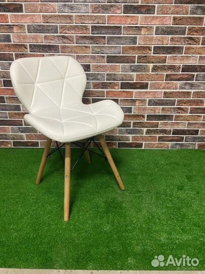 Стул для дома белый