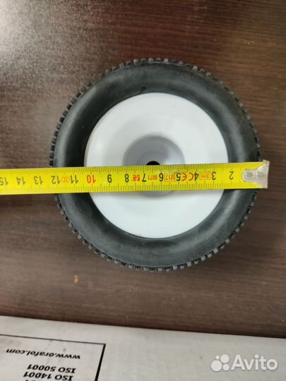 Колеса для радиоуправляемых моделей трагги 1/8