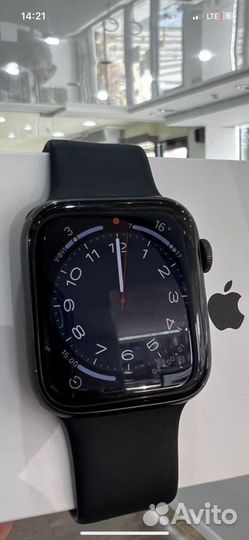 Apple watch SE 44mm (неактивированные)