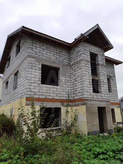 Дом 209,6 м² на участке 10 сот.