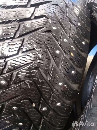 Nokian Tyres Hakkapeliitta 8 SUV 265/60 R18 114T