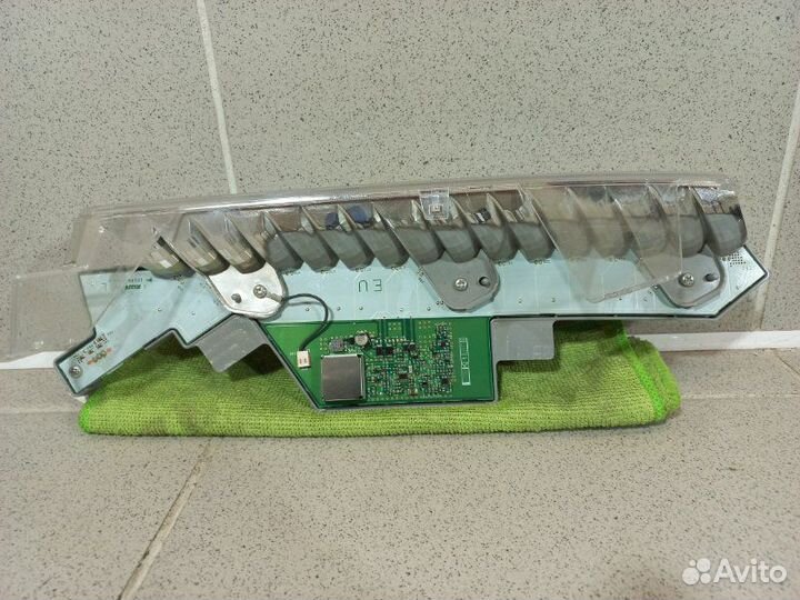 Фара дневного света левая (ходовые огни) Toyota