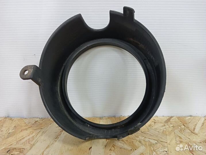 Рамка фары противотуманной задняя правая Ssangyong