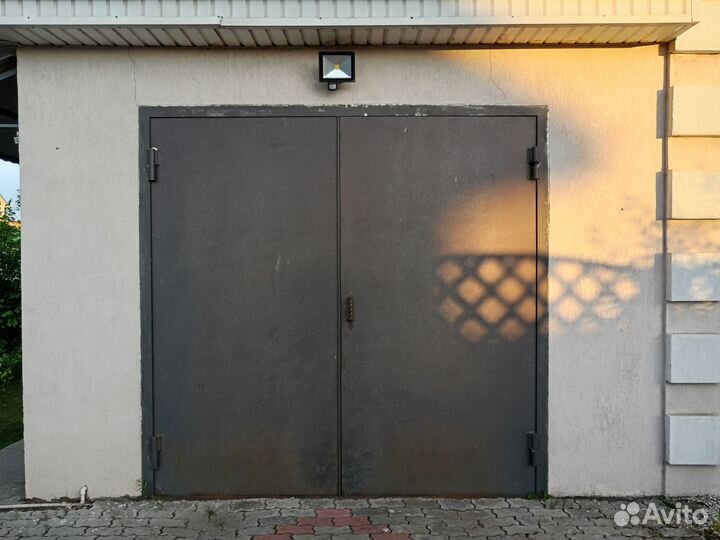 Продам гаражные ворота